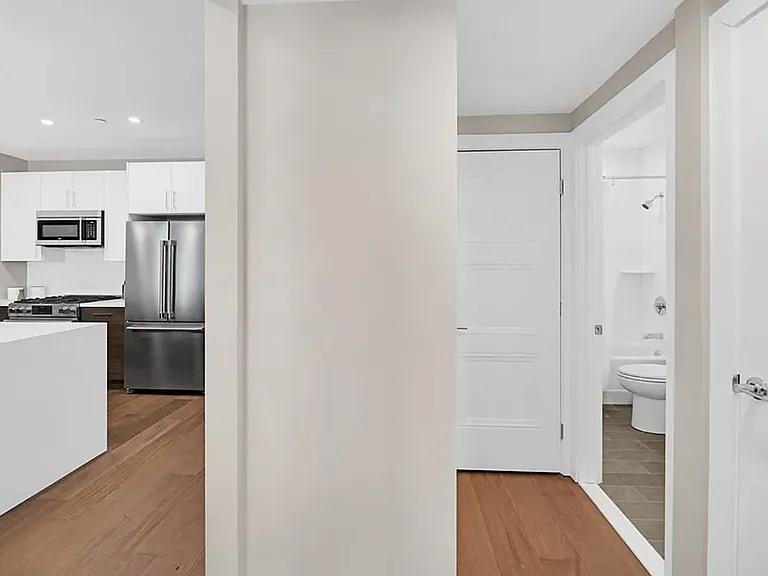 425 Lagrange St #210 — Photo 2