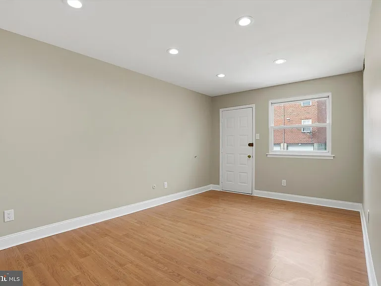 7750 Rockwell Ave — Photo 19