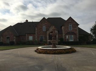 321 W Carrier Rd, Enid, OK 73701