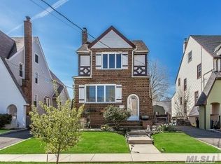 46 Orleans Rd, Valley Stream, NY 11581