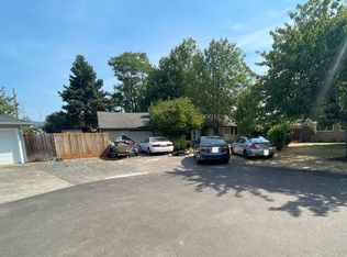 765 Meadowvale Ct, Eugene, OR 97401