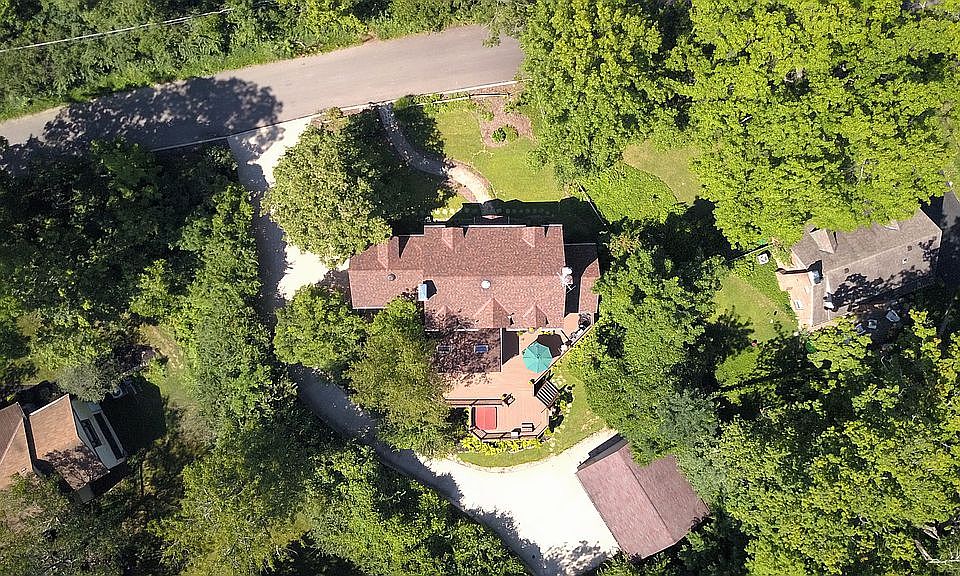2nd image of 3080 Dot Dr