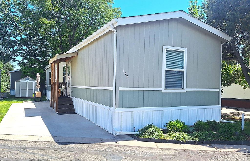 1601 N College Ave #107