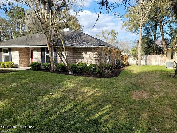 2nd image of 958 Cobblestone Dr