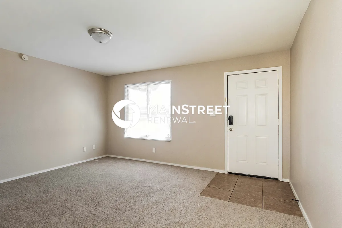 Living Room - 4228 N 85th Dr