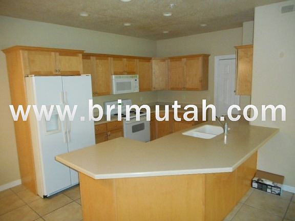 4th image of 4985 S Kiska Ln Unit 104
