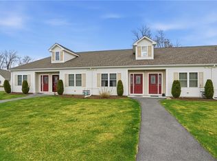12 Gray Coach Ln UNIT 1206, Cranston, RI 02921