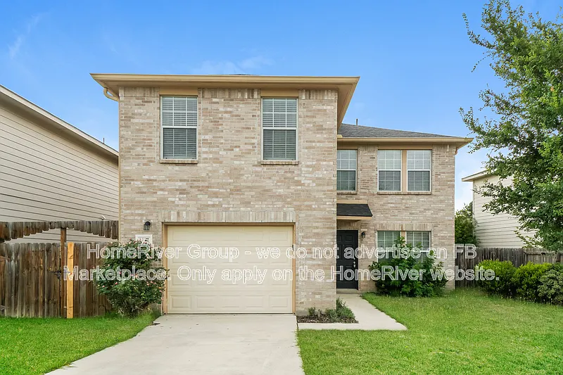4 bed, 2.5 bath, 1637 sqft, $1,570 — Photo 1