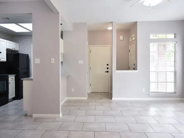 511 Gregory Ct, Round Rock, TX 78664