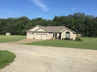 5118 Alysia St, Mount Vernon, IN 47620