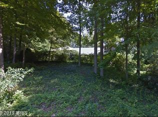 6801 Hillmead Rd, Bethesda, MD 20817