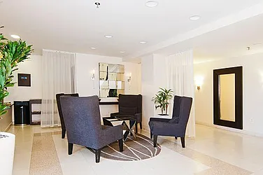 Rented by R New York