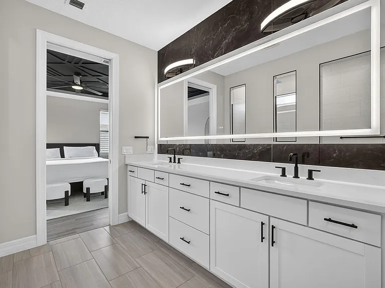 12534 Triumph Ln — Photo 35