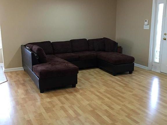 4th image of 1625 Queen Anne Way #39