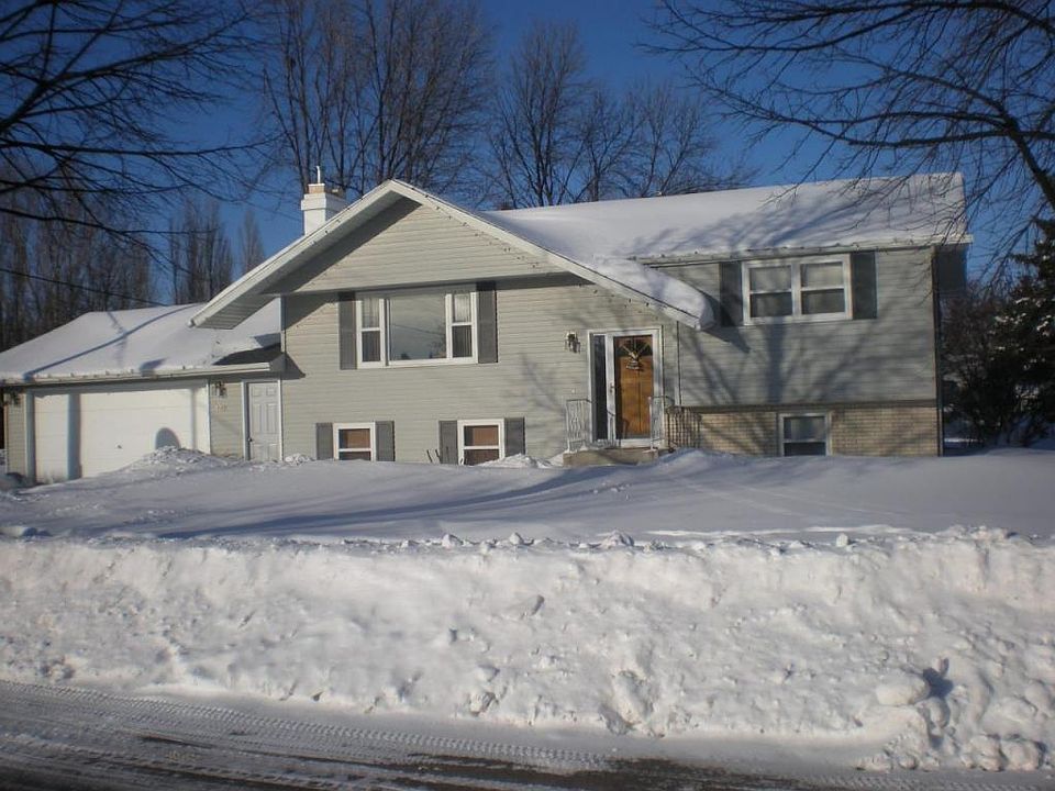 1st image of 224 Plain Hills Dr
