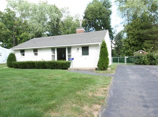 12 Cottage Grove Cir, Bloomfield, CT 06002