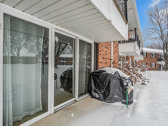 3rd image of 5230 Southbrook Ct Unit 75