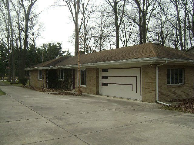 2nd image of 3186 Sterns Rd