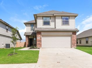 8305 Yaupon Holly Trl, Fort Worth, TX 76123