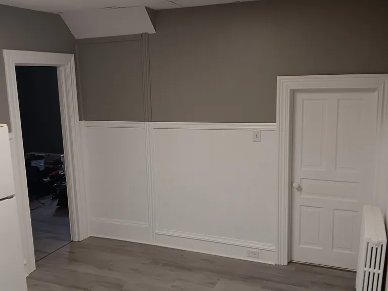 Eat-in kitchen