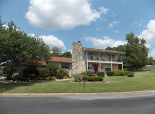 119 E Wood Ridge Dr, Kerrville, TX 78028