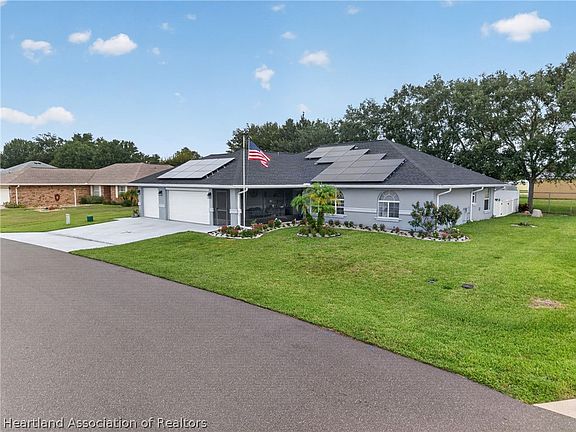 3rd image of 61 Grandview Blvd