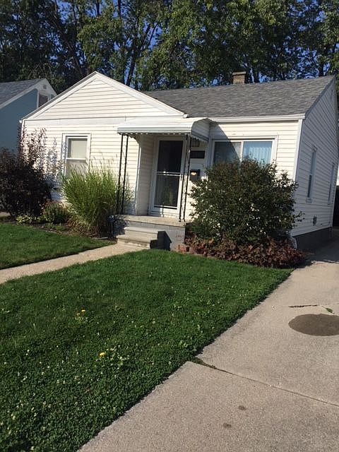 1st image of 21801 Shakespeare Ave