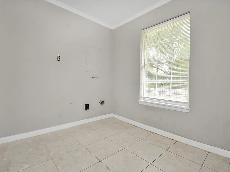 8622 Elbert St #B — Photo 11