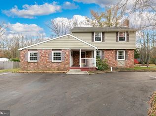 17 Christopher Mill Rd, Medford, NJ 08055