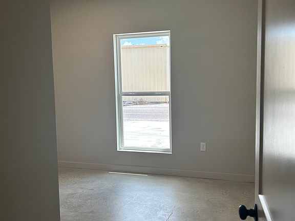 2nd image of 518 W 7th St #C