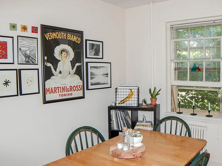 Highland Village Apartments — Photo 31