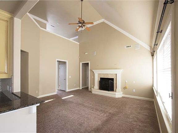 2nd image of 2302 N Thistle Dr