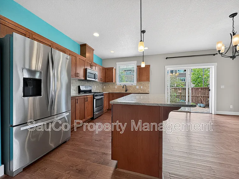 456 SW 203rd Ter — Photo 8