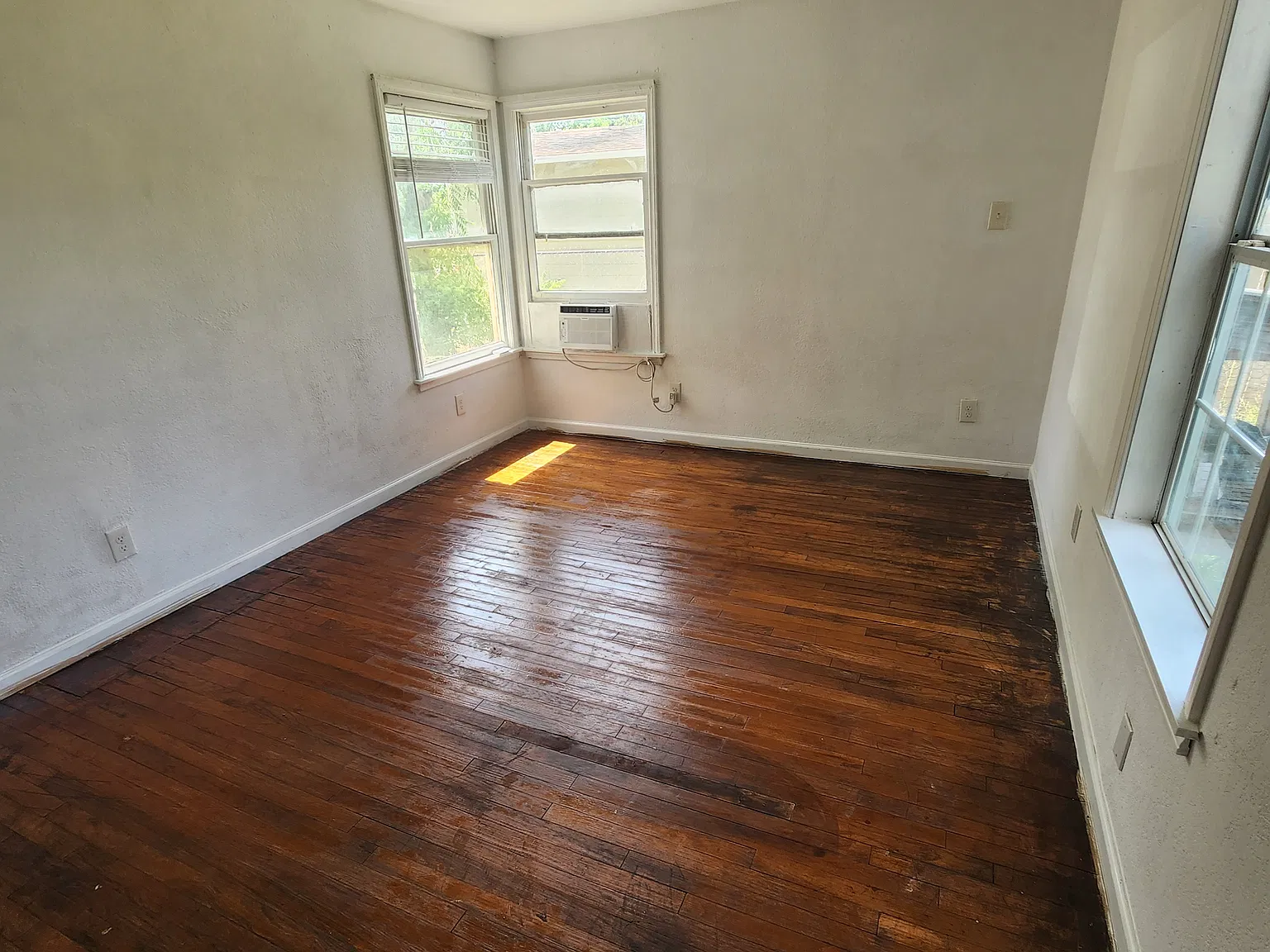 3 bed, 1168 sqft, $1,400 — Photo 4