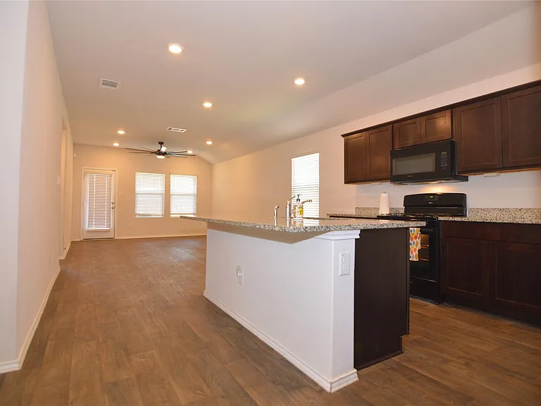 109 Black Wolf Run — Photo 5