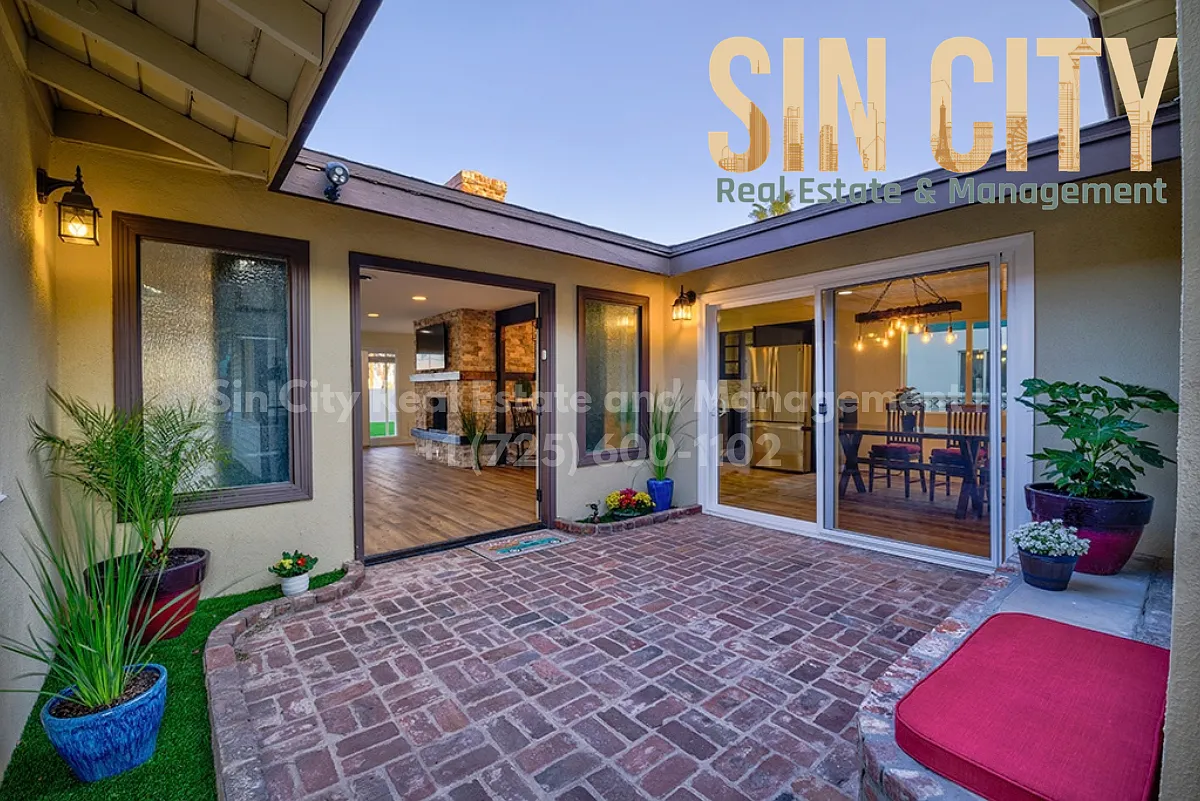5 bed, 3.0 bath, 2416 sqft, $3,100 — Photo 4