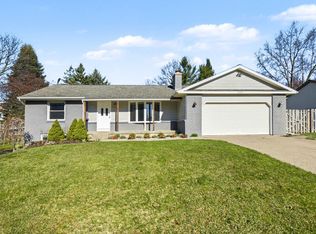 6593 Crownpointe Dr SW, Byron Center, MI 49315