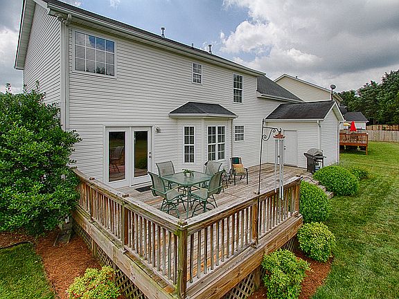 Extensive Decking
