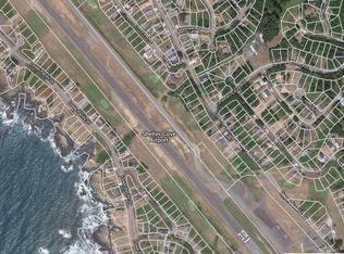 8 Buckhorn Ct, Whitethorn, CA 95589