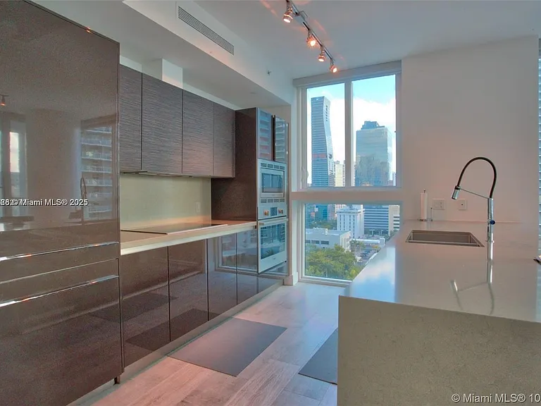 1080 Brickell Ave #1501 — Photo 4