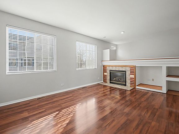 5th image of 1823 Indian Hill Ln