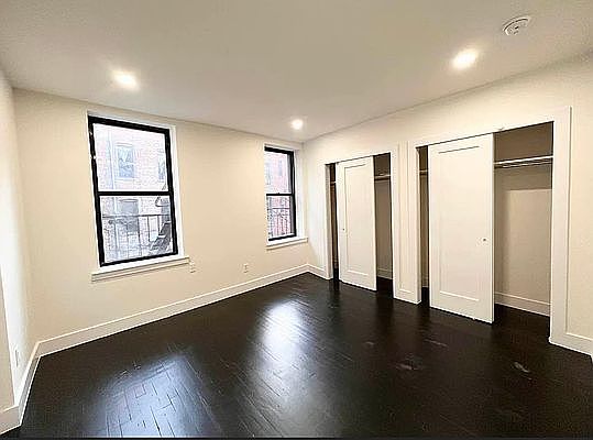 1st image of 2102 Regent Pl #1W