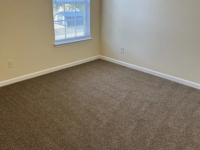 178 Tibton Cir — Photo 12