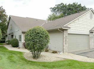 1511 Pine Pointe, White Bear Lake, MN 55110