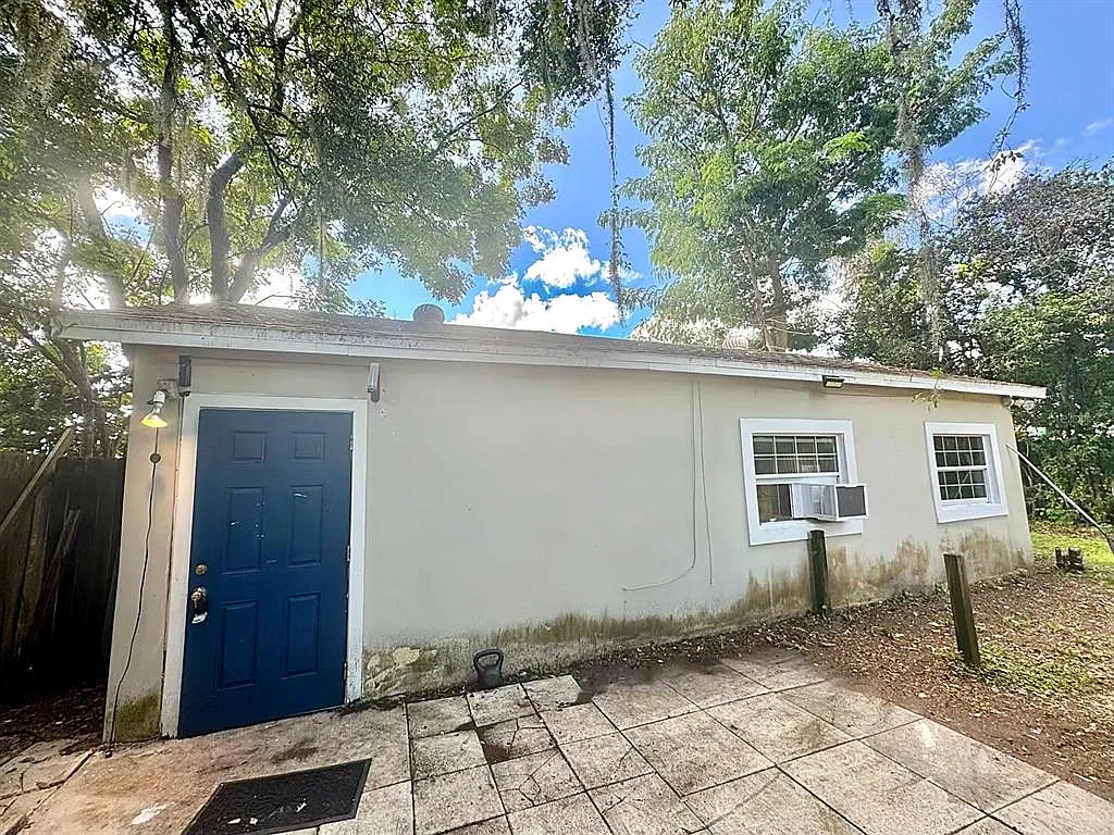 1 bed, 1.0 bath, 537 sqft, $1,300 — Photo 1