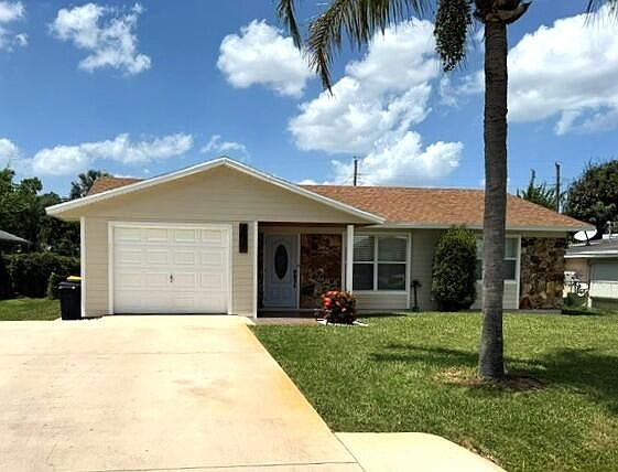 2nd image of 3017 SE Orchid Street