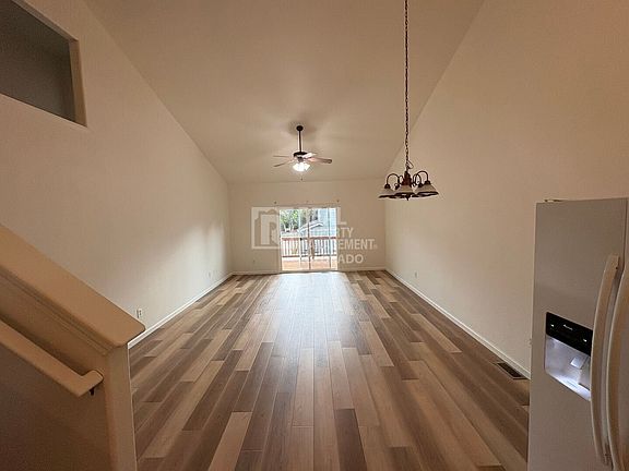 3rd image of 3303 Barbera St