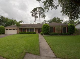 3045 Eugenia Ln, Groves, TX 77619