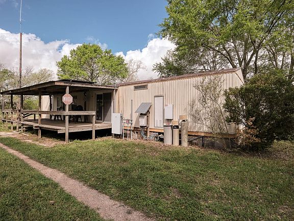 5th image of 25945 Kickapoo Rd