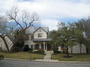 3 Osborn Hl, Terrell Hills, TX 78209